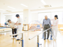 整形外科クリニックのリハビリ室