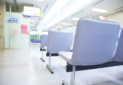 クリニック内装における椅子