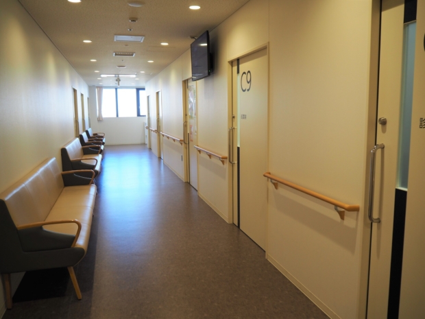 クリニックに入れるイス